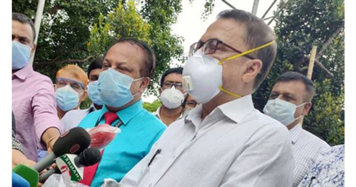 করোনার টিকা নেয়ার বয়সসীমা ১৮ হচ্ছে: স্বাস্থ্যের ডিজি