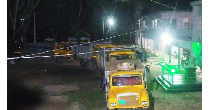 নেত্রকোনা, দুর্গাপুরে সরকারি চোরাই পাথর আটক