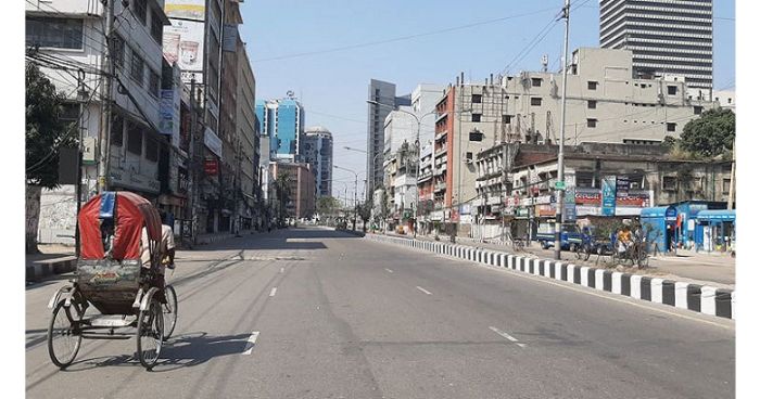 সর্বাত্মক লকডাউন বাড়বে কিনা জানা যাবে আজ