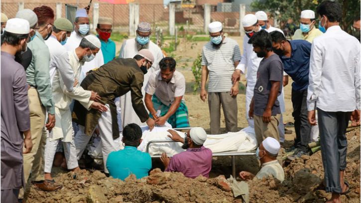 বিশ্বে গত ২৪ ঘণ্টায় করোনায় মারা গেছেন ৯৬০ জন