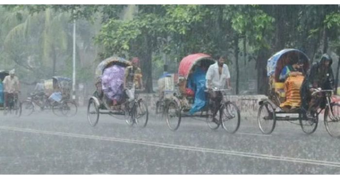 কমছে তাপমাত্রা, আশঙ্কা ঝড়বৃষ্টির