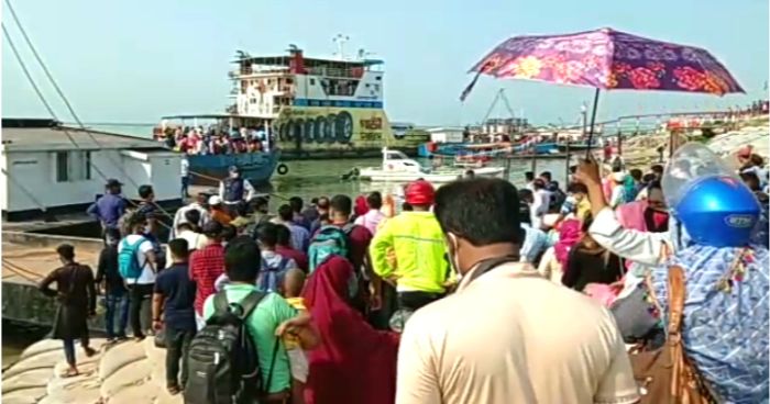 `কঠোর লকডাউনেও` শিমুলিয়া-বাংলাবাজারে, বেড়েছে যাত্রীর চাপ