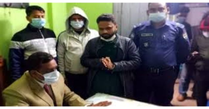 ট্রেনে ৩ নারী ডাক্তারকে যৌন হয়রানির অভিযোগে এনজিও কর্মী আটক