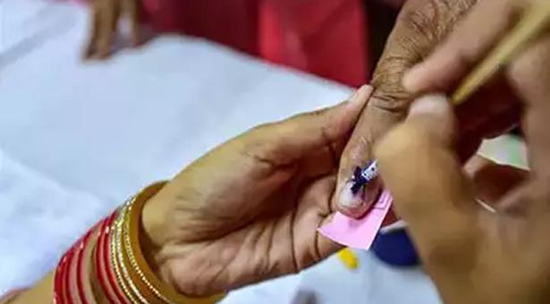 ভারতের পশ্চিমবঙ্গের বিধানসভা নির্বাচনের দ্বিতীয় ধাপে ভোট শুরু