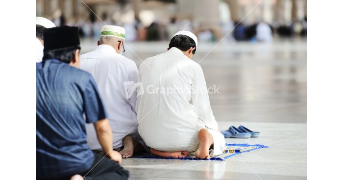 করোনা সংকটকালে মুসলমানদের মানবিকতা