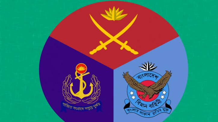 সড়কে নিরবচ্ছিন্ন যান চলাচল নিশ্চিত করতে কাজ করছে সেনাবাহিনী