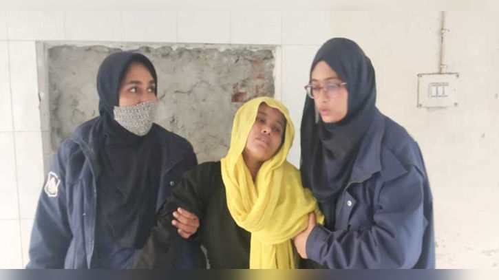 ঝালকাঠিতে জাল ভোট দেওয়ার চেষ্টা, নারীকে ২ বছরের জেল
