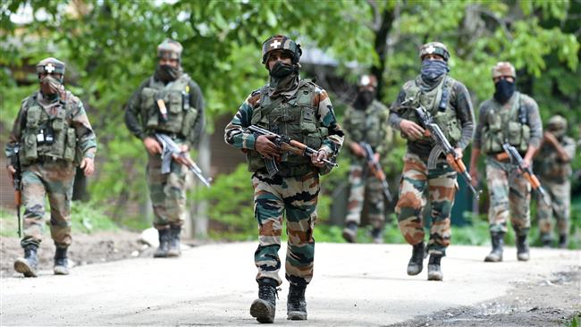 কাশ্মীরে গোলাগুলিতে ভারতীয় সেনাসহ ৮ জন নিহত