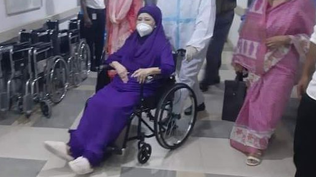 খালেদা জিয়ার শারীরিক অবস্থা উন্নতির দিকে