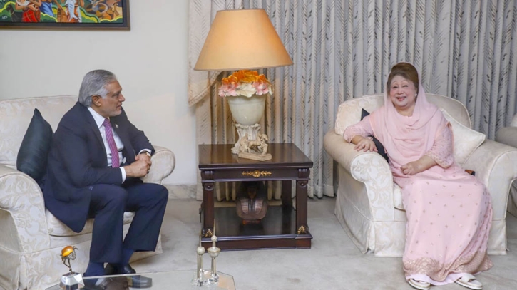 খালেদা জিয়ার সঙ্গে ইসহাক দারের সাক্ষাৎ