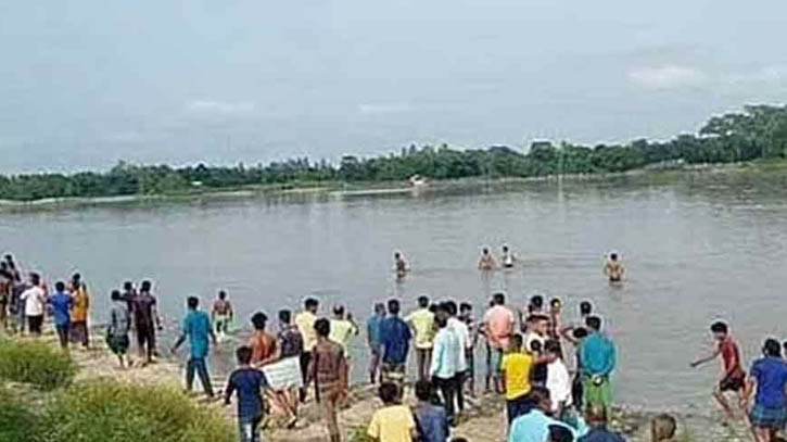 করোতোয়া নদীতে নৌকাডুবির ঘটনায় মৃতের সংখ্যা বেড়ে ৫০