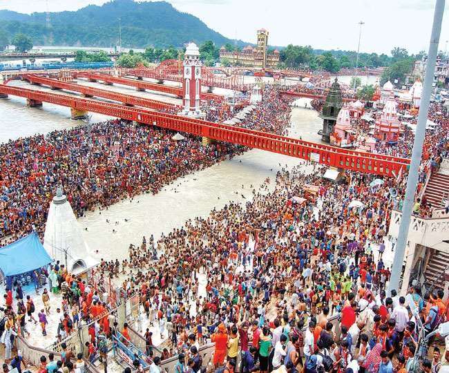 করোনার মধ্যেই ভারতে কুম্ভমেলায় ৯১ লাখেরও বেশি মানুষ অংশ নিয়েছে