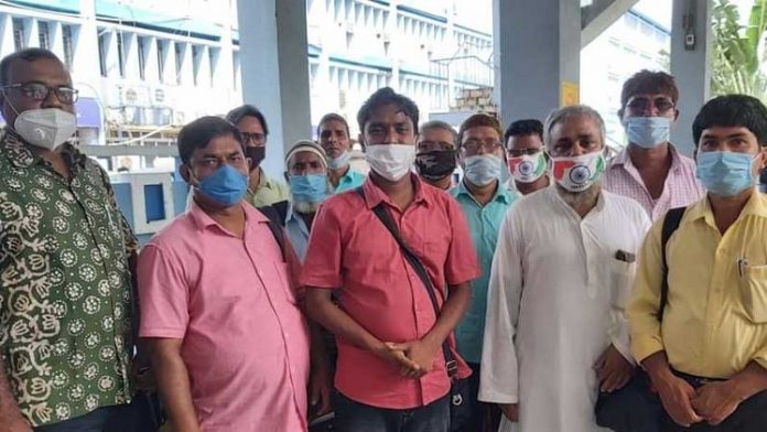 বুকিং থাকা সত্ত্বেও ১০ মুসলিমকে বের করে দিলো কলকাতার গেস্ট হাউস