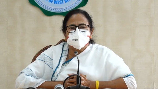 পশ্চিমবঙ্গে স্টুডেন্টস ক্রেডিট কার্ডের ঘোষণা দিলেন মুখ্যমন্ত্রী