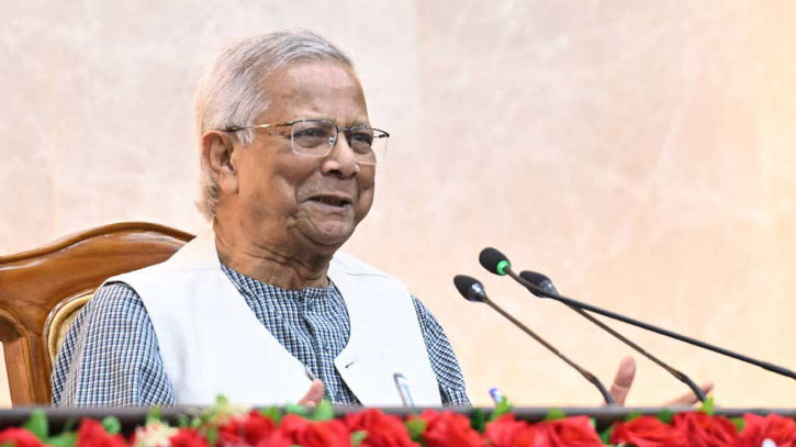 কর্মকর্তা-কর্মচারীদের বিদায় জানালেন প্রধান উপদেষ্টা
