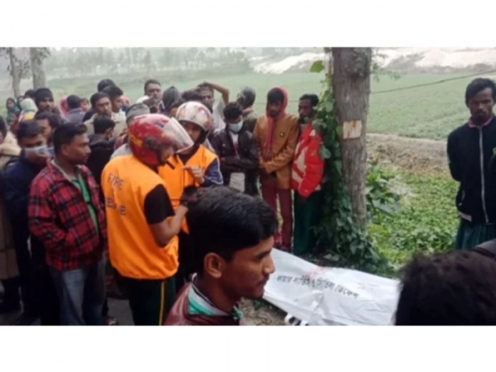 অটোরিকশার চাকায় ওড়না পেঁচিয়ে নারীর শরীর থেকে মাথা বিচ্ছিন্ন
