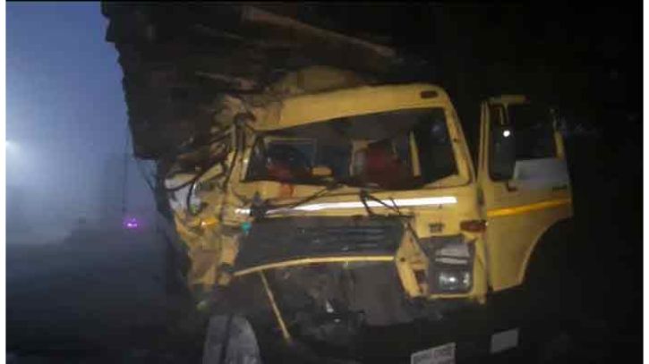 নাটোরে বাস-ট্রাক-পিকআপের মুখোমুখি সংঘর্ষে নিহত দুই