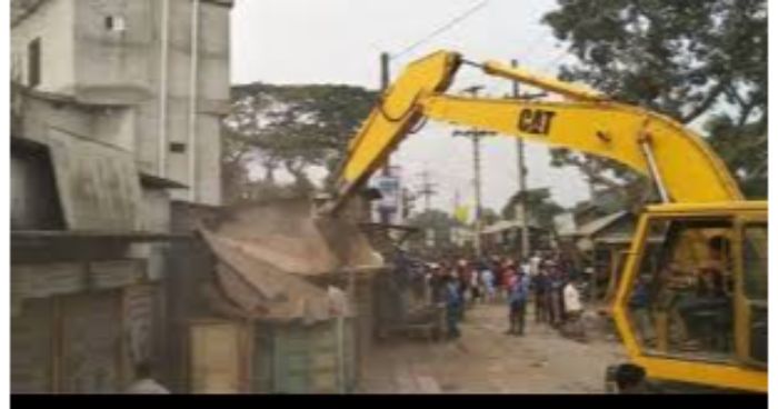মহাসড়কে অবৈধ স্থাপনা বসালে দুই বছরের কারাদণ্ড