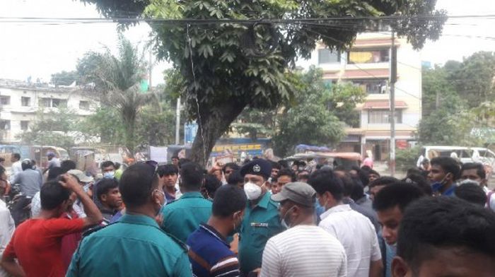 চেকপোস্টে ইয়াবা দিয়ে ফাঁসানো অভিযোগ উঠেছে এএসআইয়ের বিরুদ্ধে