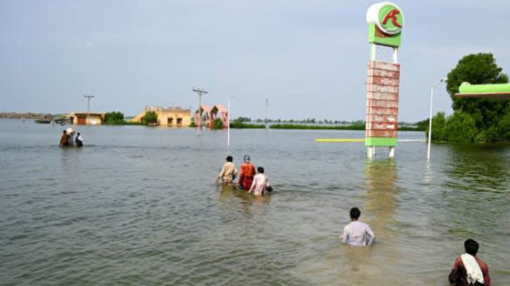 কেউ জানে না কোথায় তাদের গ্রাম