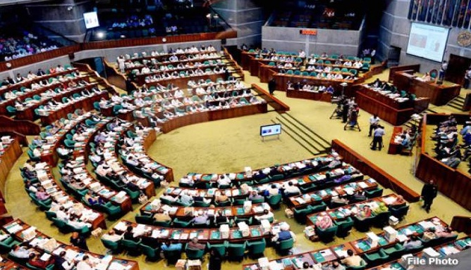 সংসদে ৫ লাখ ৬৮ হাজার কোটি টাকার বাজেট পেশ