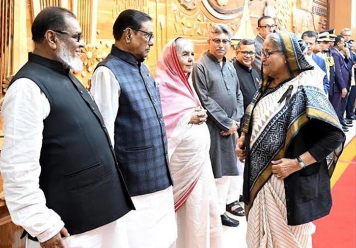 ব্রিকস সম্মেলনে যোগ দিতে জোহানেসবার্গের পথে প্রধানমন্ত্রী