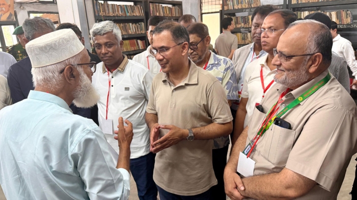 শিশুদের খেলার মাঠ আর বইয়ের মধ্যে আনতে চাই: প্রধানমন্ত্রী