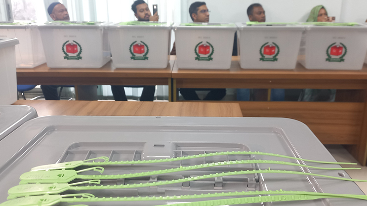 পোস্টাল ব্যালট: কোথায় রাখা হবে, কী পদ্ধতিতে গণনা