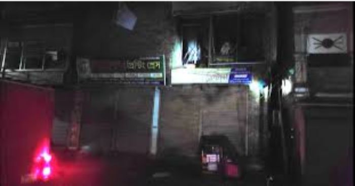 সাতক্ষীরায় দুটি প্রিন্টিং প্রেসে অগ্নিকাণ্ড