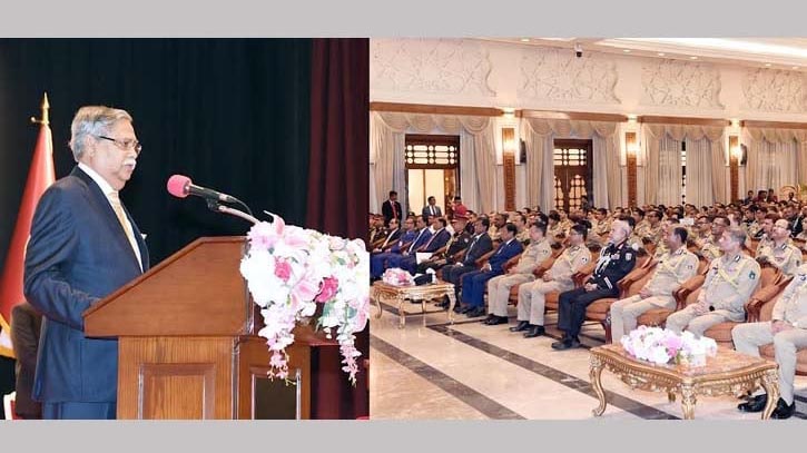 পুলিশকে জনগণের বন্ধু হয়ে নিঃস্বার্থ সেবা দিতে নির্দেশ রাষ্ট্রপতির