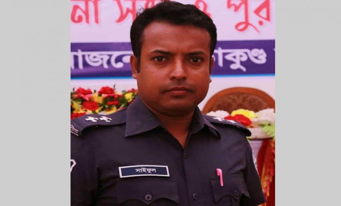 গাড়ি চালকের ২ লাখ ৮০ হাজার টাকা লুট, চট্টগ্রামে ২ পুলিশ গ্রেপ্তার