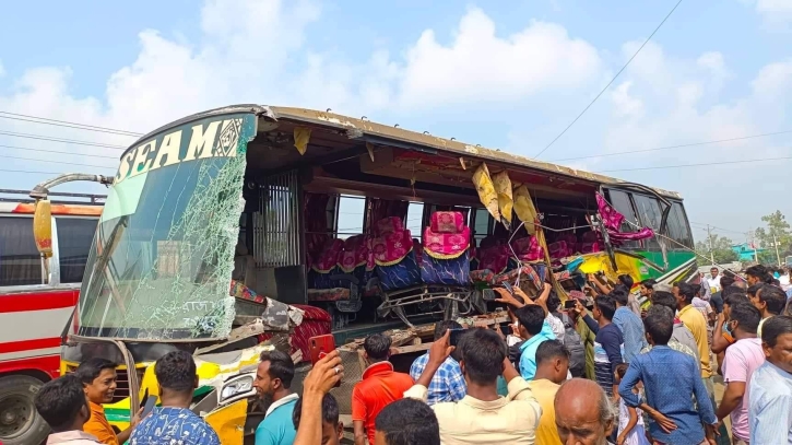 বগুড়ায় নন্দীগ্রামে সড়ক দুর্ঘটনায় নিহতের সংখ্যা বেড়ে ২