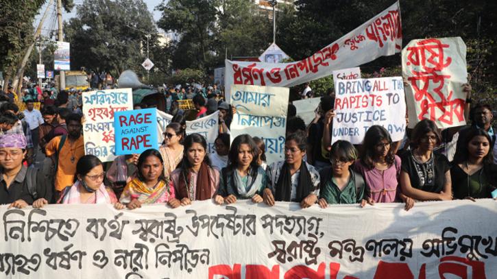 স্বরাষ্ট্র উপদেষ্টাকে পদত্যাগে ২৪ ঘণ্টার আল্টিমেটাম