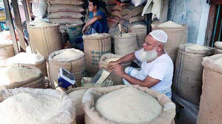 ভারত থেকে চাল আমদানি বাড়ানোর পরেও কমছে না দাম 