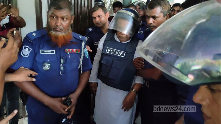 সাবেক মন্ত্রী রমেশ সেন কারাগারে শিক্ষার্থীর করা মামলায়