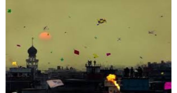 পুরান ঢাকায় আজ ঐতিহ্যবাহী সাকরাইন