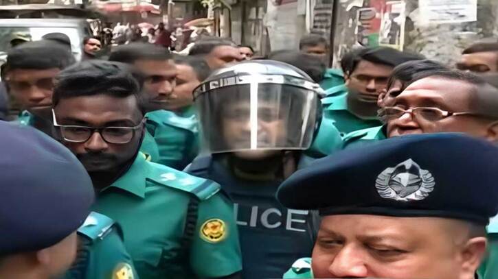 হত্যাচেষ্টা মামলায় ব্যারিস্টার সুমন কারাগারে