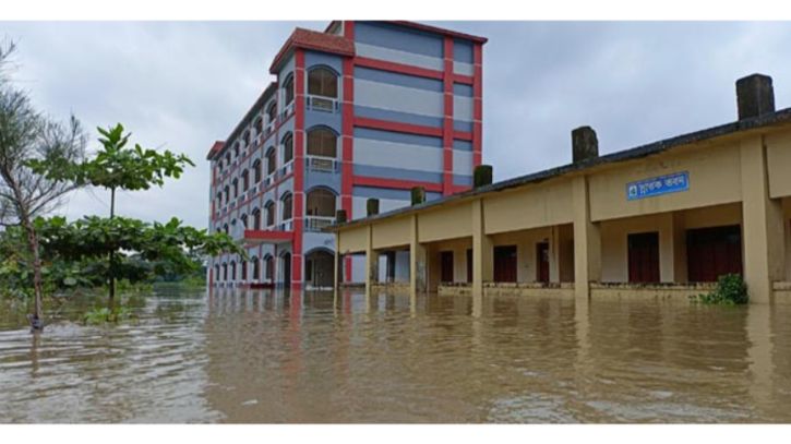 জামালপুরে বন্যায় ৩৮ শিক্ষা প্রতিষ্ঠান বন্ধ