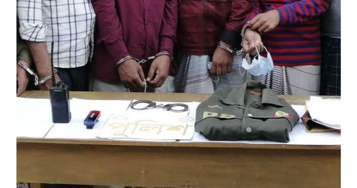ডিবি পরিচয়ে অর্থ লুট, গ্রেফতার ১০