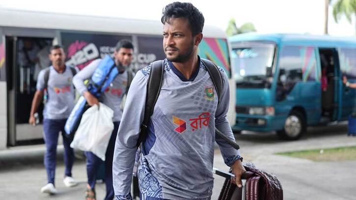 আমিনুলের সময় প্রশ্ন করেছিলেন? সাকিবকে নিয়ে আসিফ নজরুল