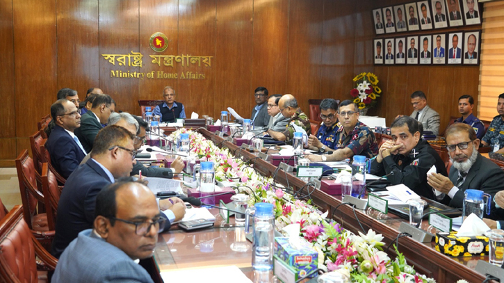 সীমান্তে সতর্ক আছি, অবৈধ অনুপ্রবেশ বরদাশত করা হবে না: উপদেষ্টা