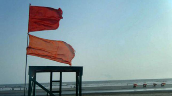 সমুদ্রবন্দরে তিন নম্বর স্থানীয় সতর্কতা সংকেত জারি