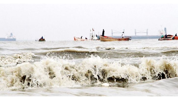 আরও শক্তিশালী হলো লঘুচাপ, বন্দরগুলোকে সাবধান থাকার নির্দেশ