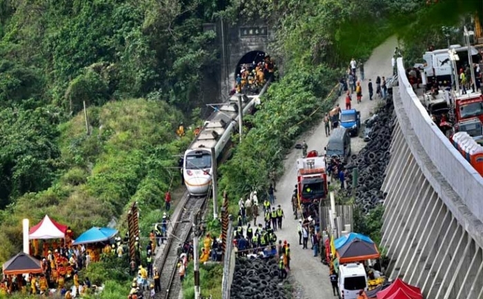 তাইওয়ানের পরিবহনমন্ত্রীর পদত্যাগ ঘোষণা