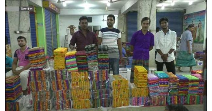 টাঙ্গাইলের শাড়ির হাটে ক্রেতা সংকট, লোকসানের আশঙ্কা তাঁতিদের