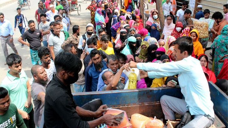 রাজশাহীতে ইউনিয়ন পরিষদের গুদাম থেকে টিসিবির পণ্য চুরি