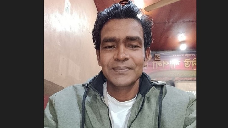 ফেসবুকে প্রতিবাদ, বরখাস্ত মনিবুল: কণ্ঠরোধের অভিযোগ শিক্ষকের