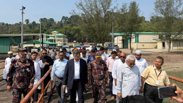 শিগগিরই মানবপাচার ও মাদকবিরোধী বিশেষ অভিযান: স্বরাষ্ট্রমন্ত্রী