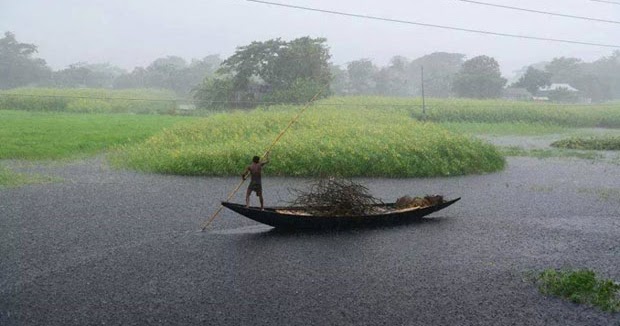 দেশে আগমন বর্ষার