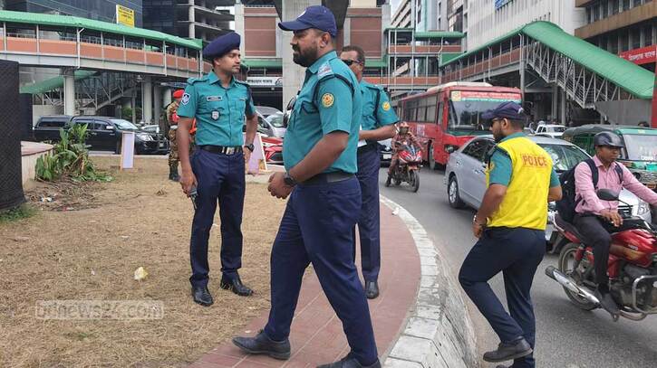 এক সপ্তাহ পর দেখা মিলল ট্রাফিক পুলিশের